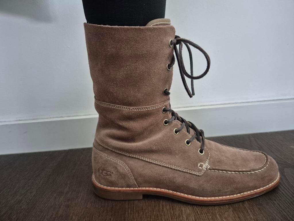Ugg maat 39.5, Kleding | Dames, Schoenen, Zo goed als nieuw, Zwart, Ophalen of Verzenden