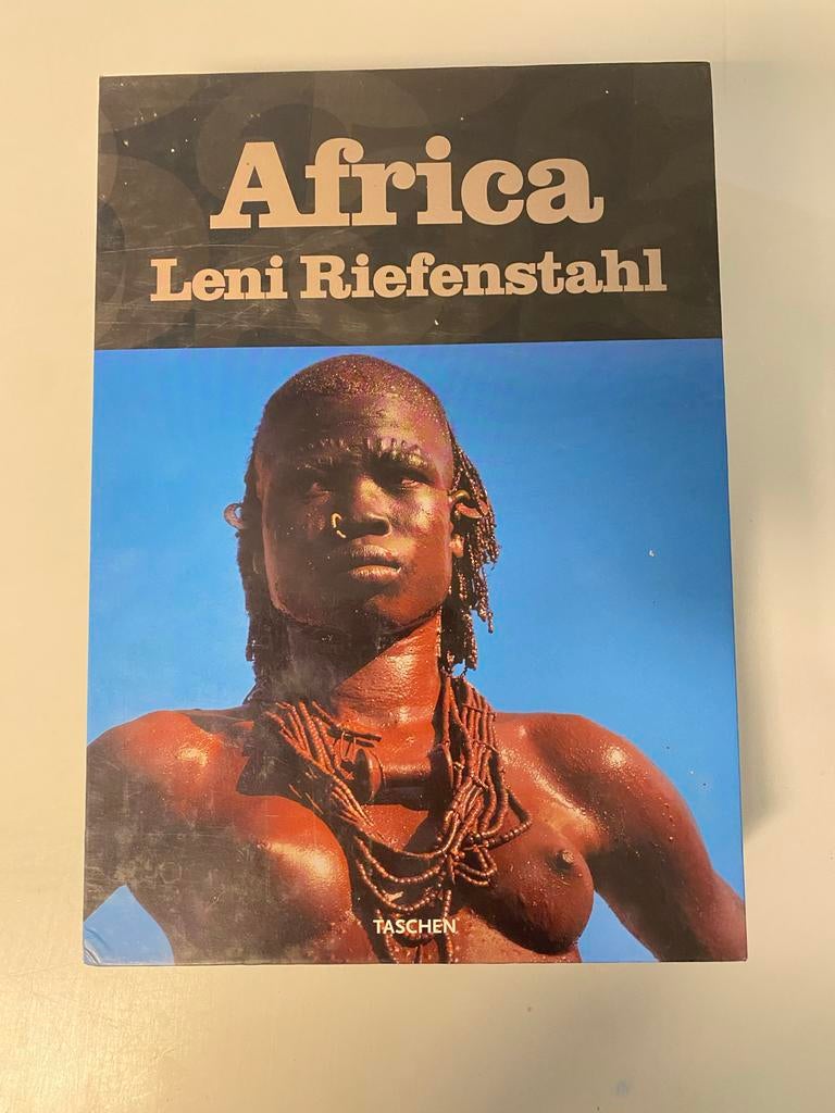 Africa - Leni Riefenstahl, Ophalen of Verzenden, Zo goed als nieuw, Fotografie algemeen