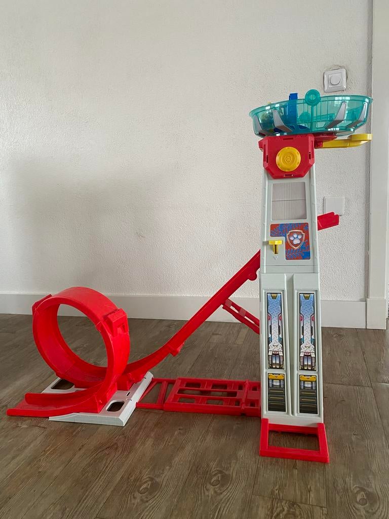 PAW Patrol Reddingswagens Super Loop Uitkijktoren, Overige merken, Racebaan, Ophalen of Verzenden, Zo goed als nieuw
