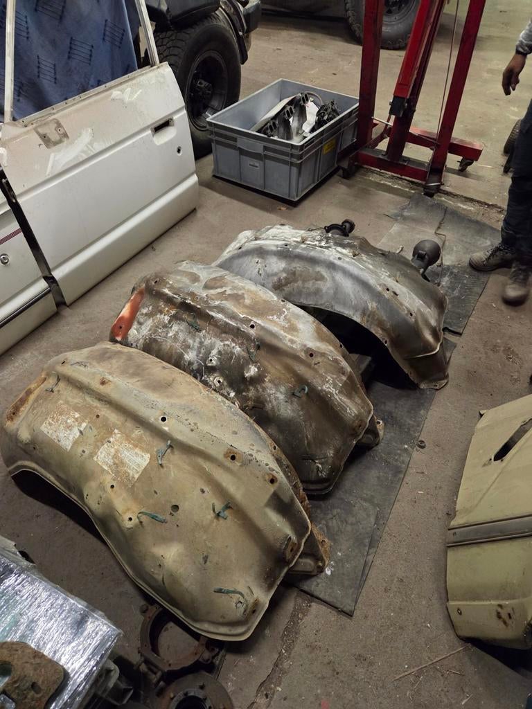 Binnenspatborden Landcruiser hj60 fj60, Ophalen of Verzenden, Nieuw