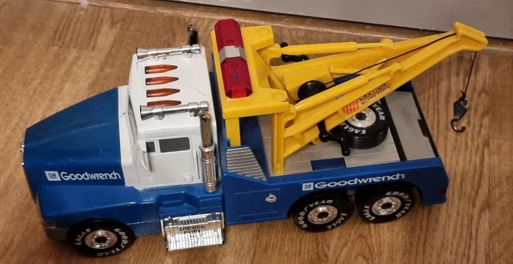 Te.koop speelgoed Takelwagen met licht en geluid., Kinderen en Baby's, Speelgoed | Speelgoedvoertuigen, Ophalen of Verzenden, Zo goed als nieuw