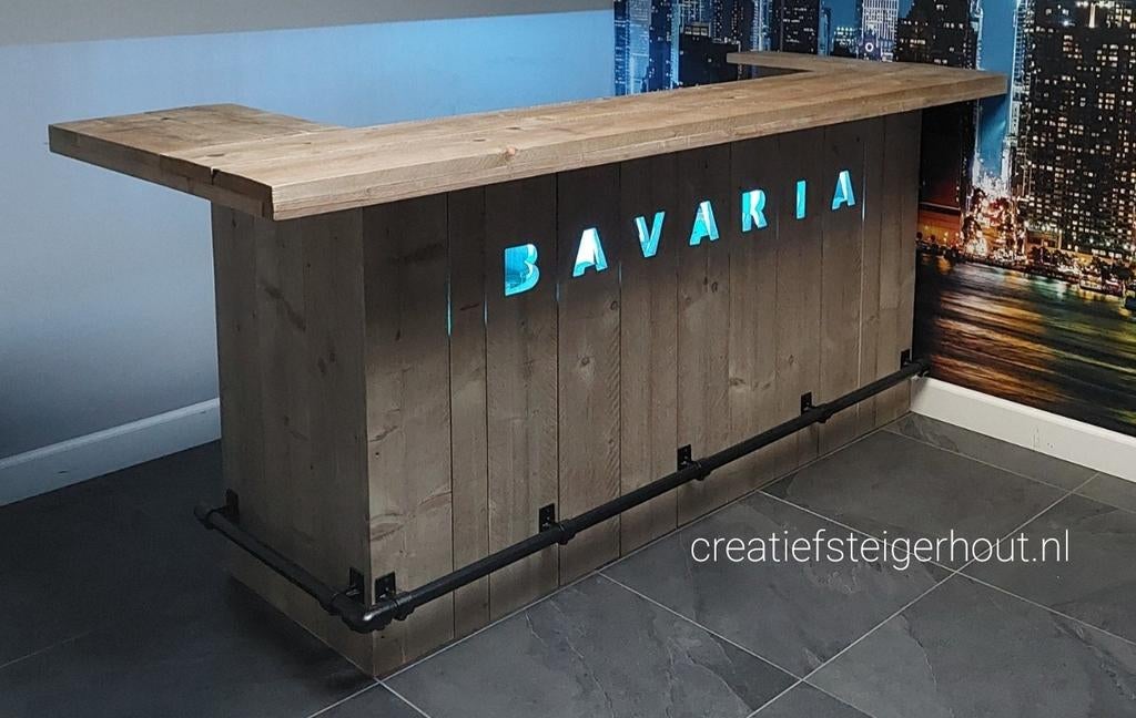 Bar van steigerhout letters BAVARIA steigerbuizen thuis kast, Ophalen of Verzenden, Nieuw