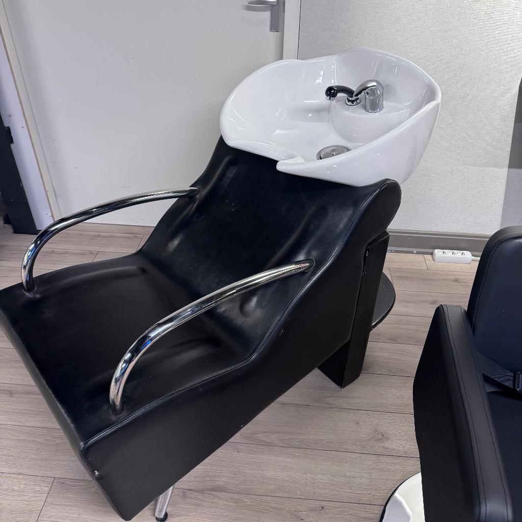 WASUNIT WASHUNIT ZWART VOETSTEUN KAPPER KAPSALON THUISKAPPER, Ophalen, Zo goed als nieuw