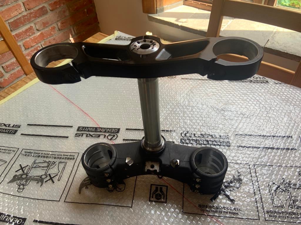 T-stuk en kroonplaat Ducati Panigale 1199 1299 899 959 V2 V4, Ophalen of Verzenden