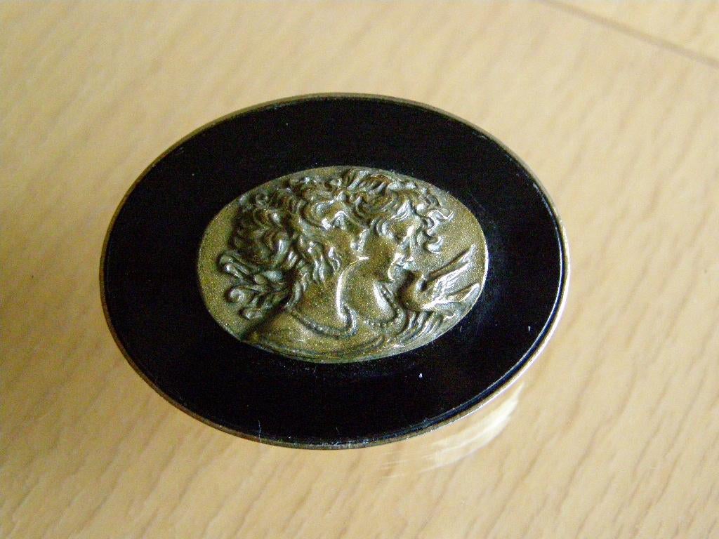 BROCHE CAMEO ART NOUVEAU VINTAGE TWEE VROUWEN GEZICHTEN, Overige materialen, 4 tot 7 cm, Gebruikt, Ophalen of Verzenden