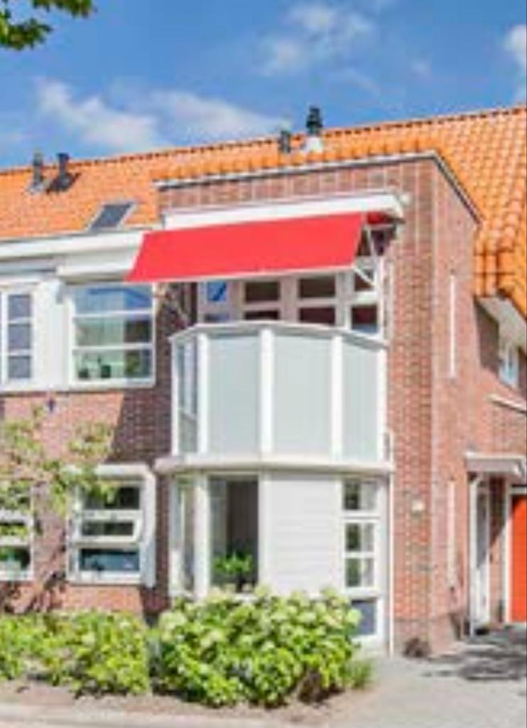 Zonnescherm (knik arm - 3180 mm breed) doek rood, Ophalen, Gebruikt, 150 tot 300 cm, 250 cm tot 450 cm