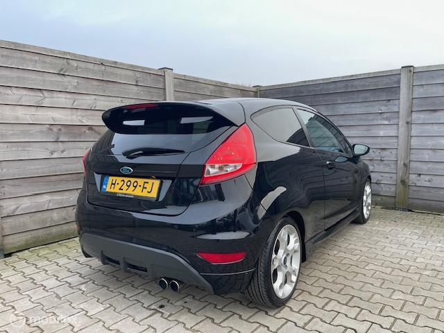 Ford Fiesta 1.6 Sport ST CruisC-Airco-LM Velgen, 1596 cc, Stof, Gebruikt, 31 €/maand