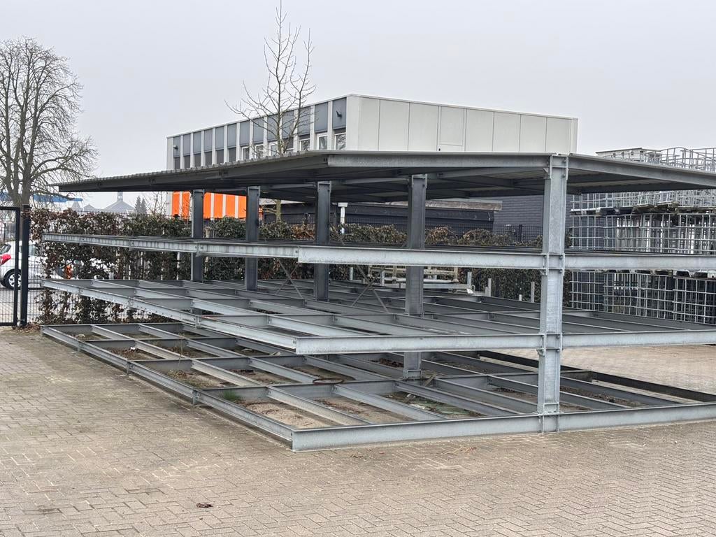 Overdekte stelling., Ophalen of Verzenden