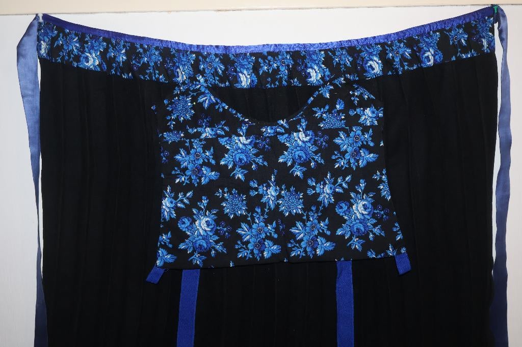 wollen schort met kraplap; Staphorster klederdracht, Ophalen of Verzenden