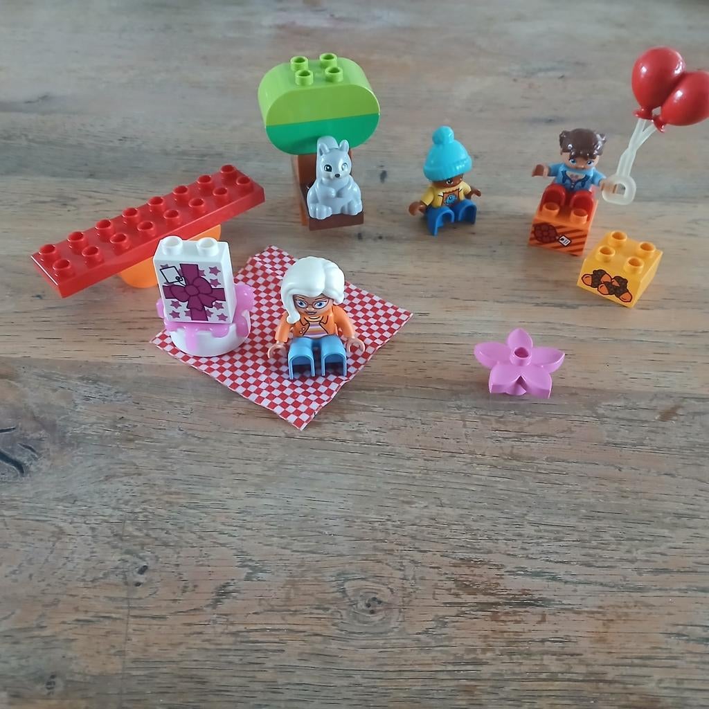 Lego Duplo verjaardags picknik 10832, Ophalen of Verzenden, Zo goed als nieuw, Overige merken