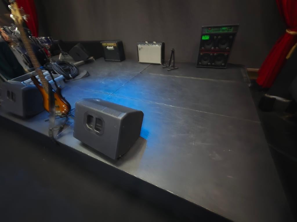 Podium Delen, Ophalen, Gebruikt