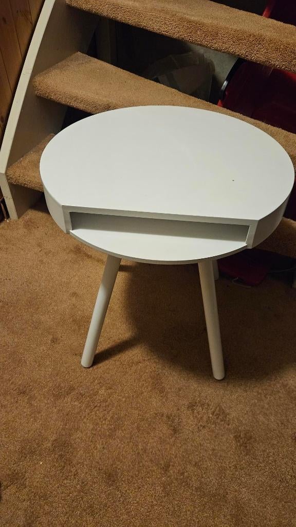 Zuiver Hide and Seek Bijzettafel - 46 cm - Wit, Huis en Inrichting, Tafels | Bijzettafels, Minder dan 55 cm, Gebruikt, Rond, Ophalen