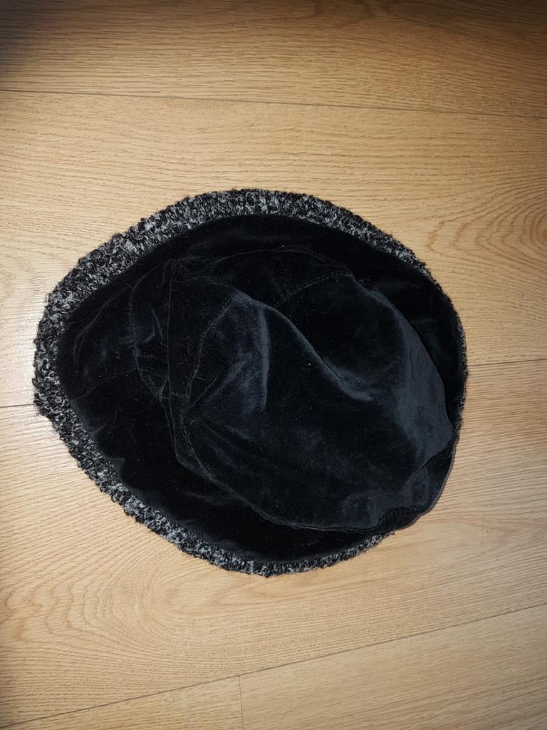 Fluwelen pothoedje, Kleding | Dames, Hoeden en Petten, Hoed, Gedragen, Hema, One size fits all