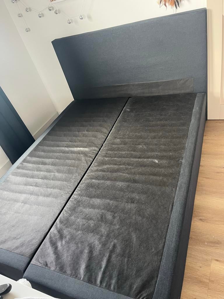 Comfortabel Tweepersoonsbed met Hoofdbord - Grijs, Ophalen, Gebruikt, Tweepersoons, 200 cm
