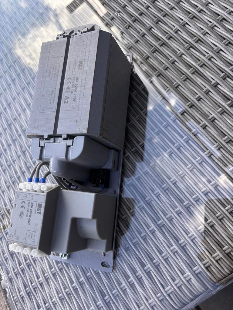 Travo 600w hybrid 20x, Ophalen of Verzenden, Zo goed als nieuw