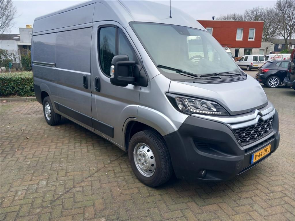 Citroen Jumper GB 33 L2h2 2.2 Bluehdi 165pk S&S 2020 Grijs, Auto's, Voorwielaandrijving, 164 pk, 4 cilinders, Citroën