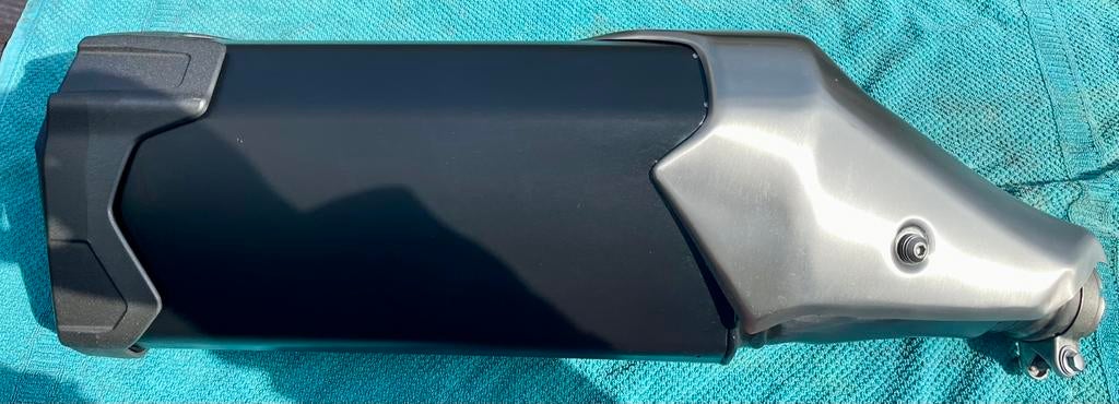 Kawasaki ZH2 Exhaust Silencer 2021, Ophalen, Gebruikt