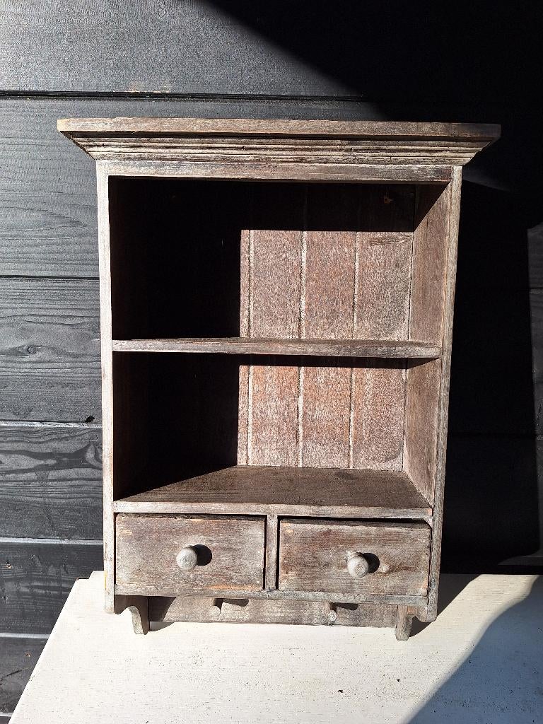 Mooi houten kastje, Ophalen, Zo goed als nieuw