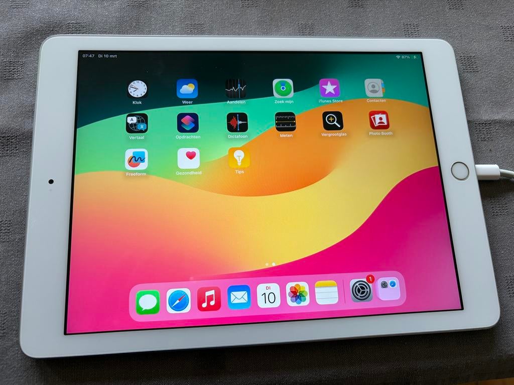 iPad 6e generatie, wit, 128 Gb WiFi, in prima staat, Computers en Software, Apple iPads, Apple iPad, Wit, Zo goed als nieuw, 128 GB