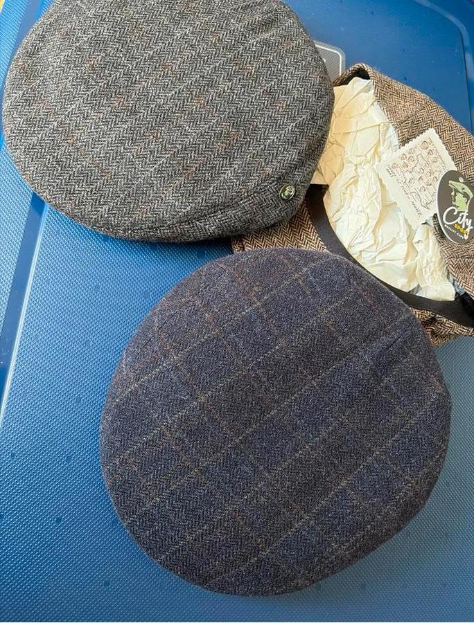 Wollen pet - Diverse kleuren en patronen 53cm, Ophalen of Verzenden, Nieuw, 57 cm (M, 7⅛ inch) of minder, Pet