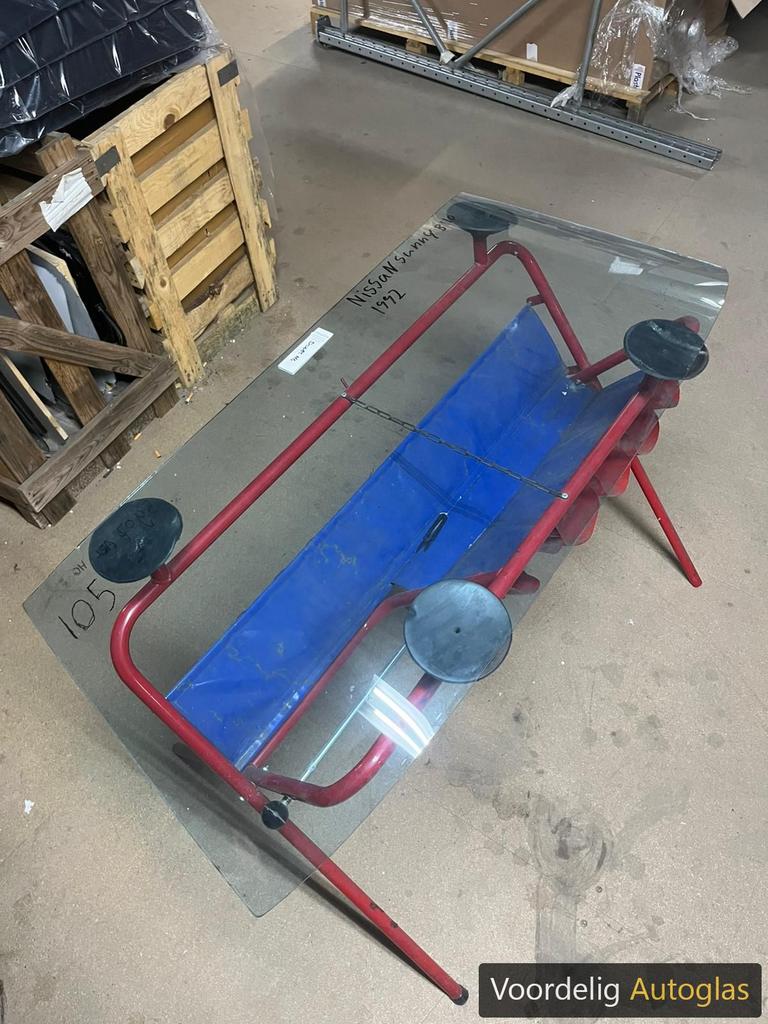 NISSAN SUNNY B110 SED+STAT 70 - 73 VOORRUIT Blauwe, -, -, Nieuw, Ophalen of Verzenden