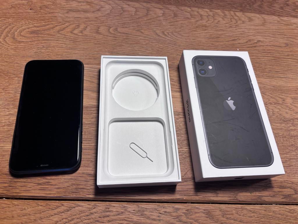 Nette iPhone 11, 128GB, 80 %, Zwart, Zonder simlock, Zonder abonnement