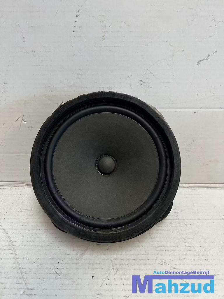 AUDI A1 Links rechts voor speaker 2011-2018 8V0035415, Gebruikt, AUDI AG, Auto-Union-Strasse 1
85045  Ingolstadt, DE, Kundenbetreuung@audi.de