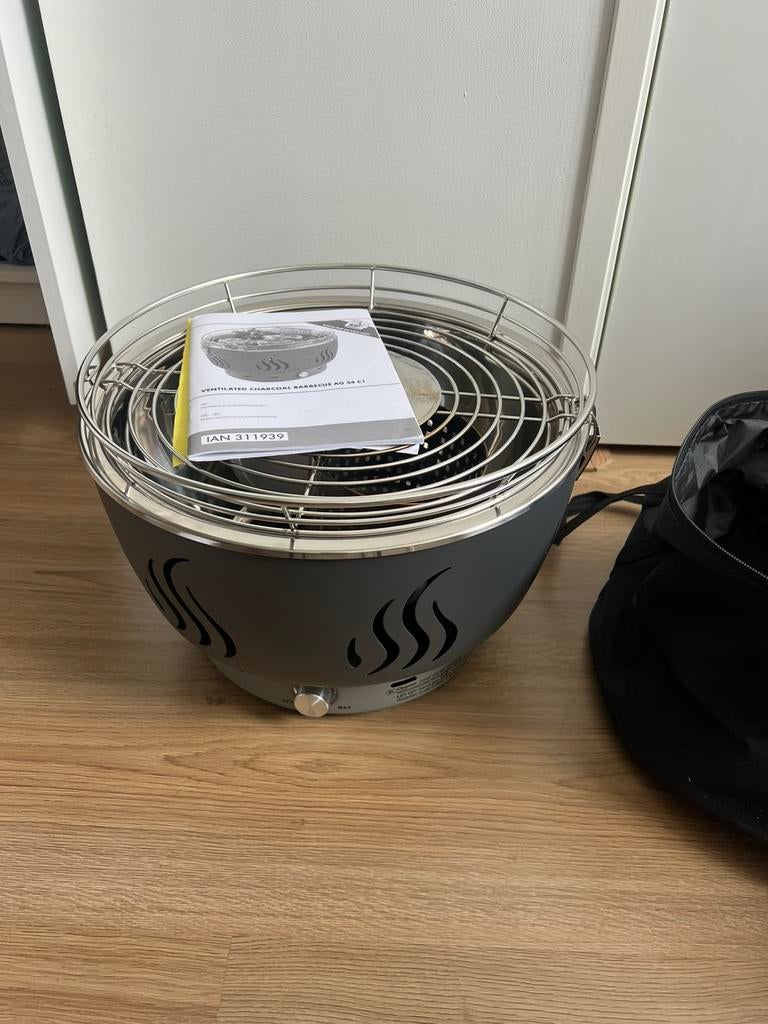 Kleine mini bbq, Ophalen, Zo goed als nieuw