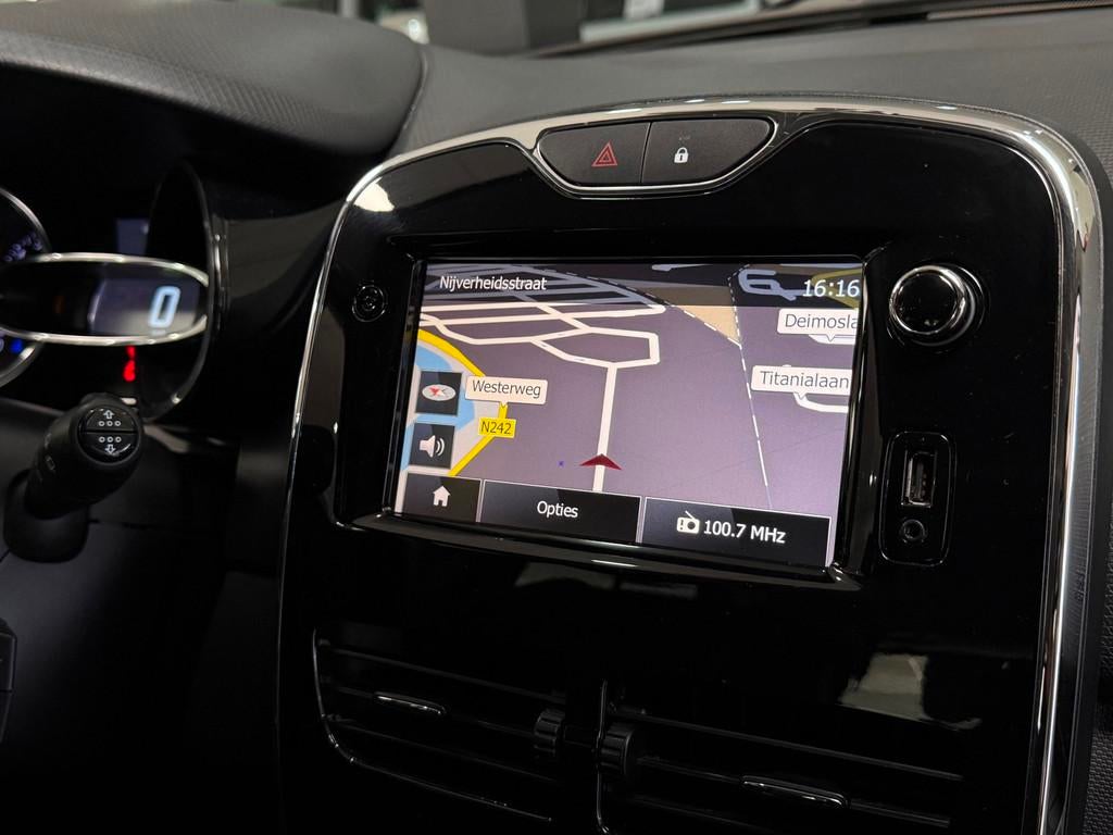 Renault Clio 0.9 TCe Expression-Airco-Navi-Cruise-NAP!, Voorwielaandrijving, 540 kg, Bruin, 23 km/l