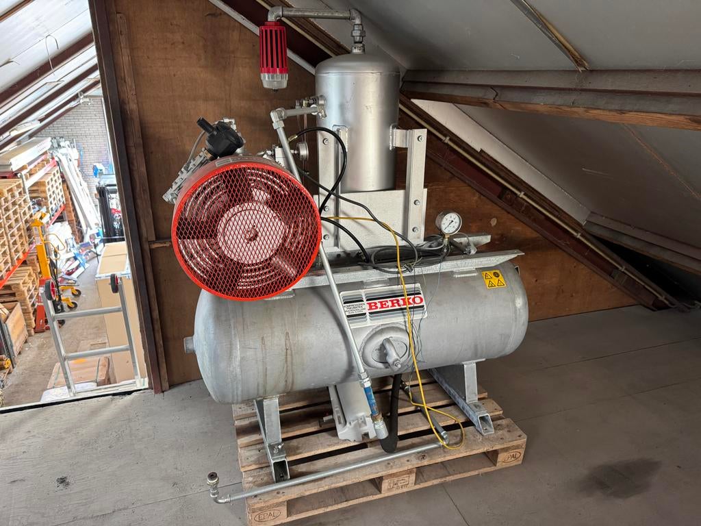 Industriële Compressor, Ophalen, Gebruikt, 800 liter/min of meer, 10 bar of meer