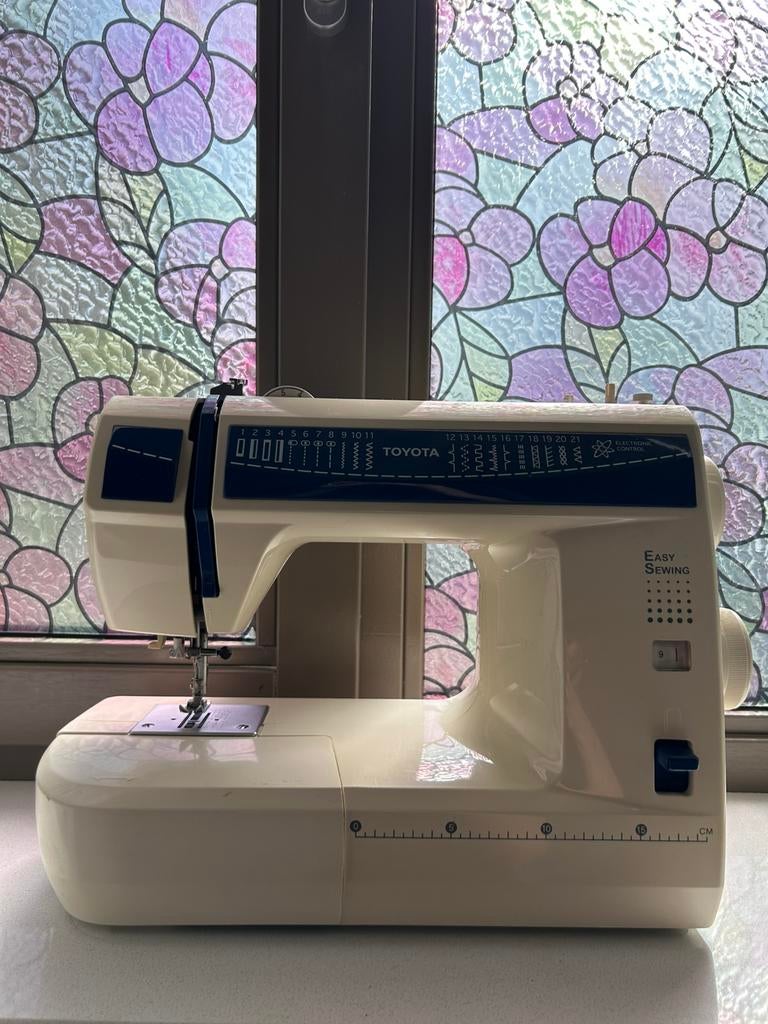 Toyota easy sewing naaimachine, Ophalen, Zo goed als nieuw, Naaimachine, Overige merken