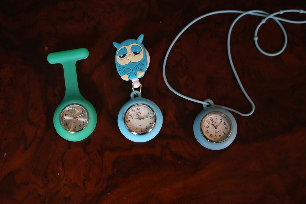 horloge voor verpleegsters, Overige materialen, Kunststof, Zo goed als nieuw, Ophalen