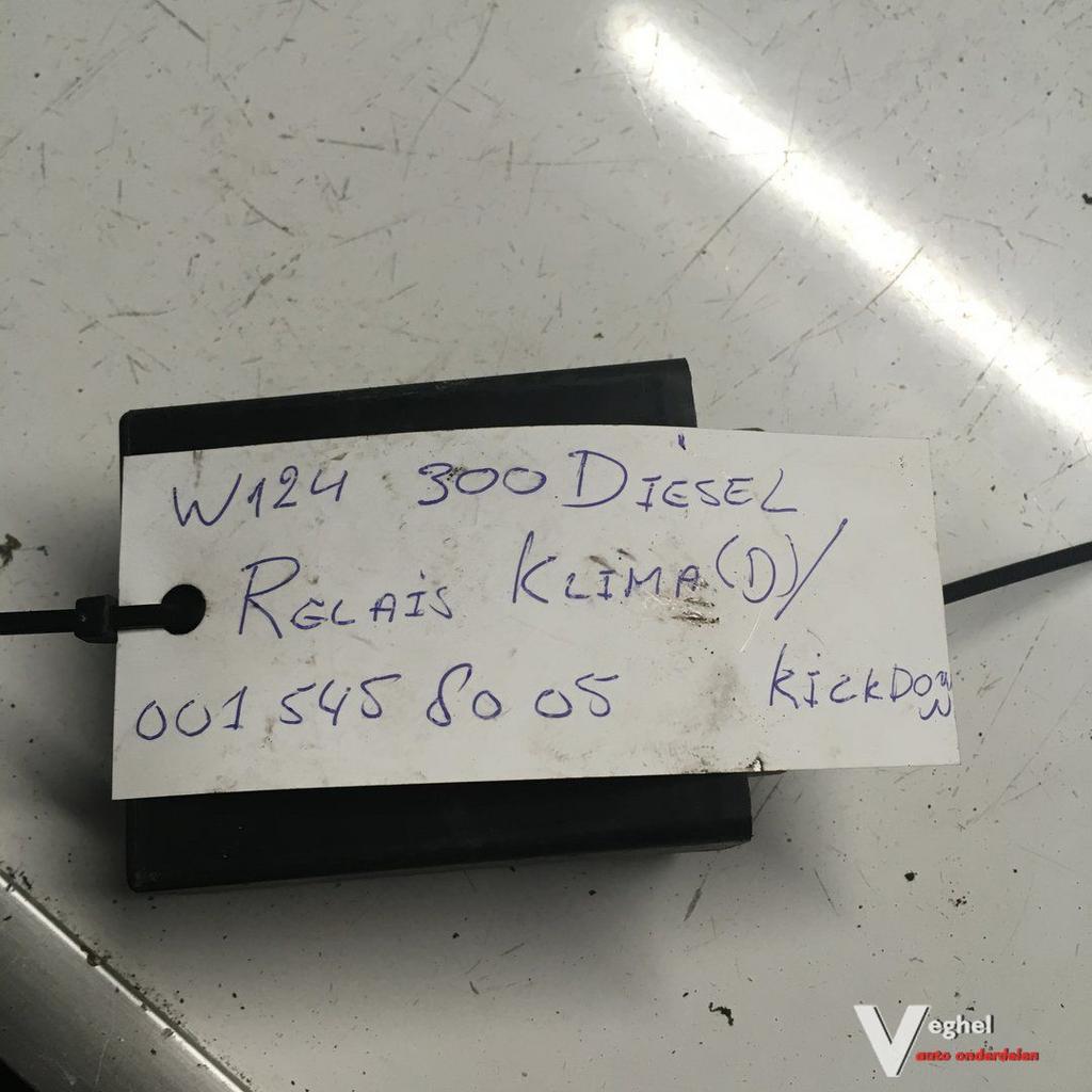 Mercedes W124 Klima /  Kickdown Relais 001 545 8005, Gebruikt, -, -, Ophalen of Verzenden