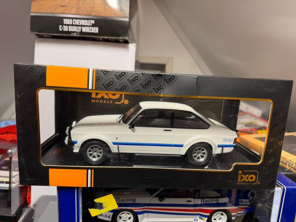 Ford escort rally uitvoering ixo models, Hobby en Vrije tijd, Modelauto's | 1:18, Ophalen of Verzenden, Nieuw, Auto, Overige merken