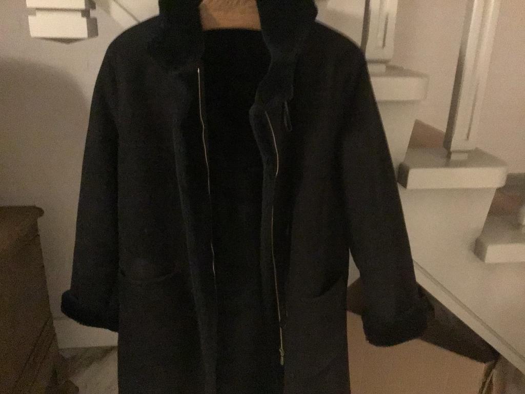 Basler Zwarte Polarskin Winterjas met Bont en Capuchon, Ophalen of Verzenden, Zo goed als nieuw, Maat 38/40 (M), Zwart