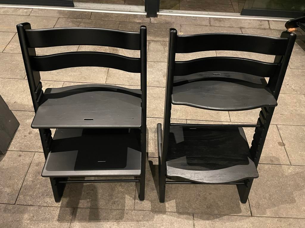 2x Stokke Tripp Trapp meegroeistoel - Zwart, Kinderen en Baby's, Kinderstoelen, Ophalen of Verzenden, Gebruikt, Meegroeistoel