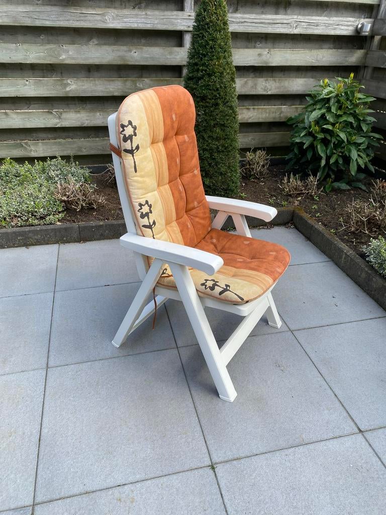 2 tuinstoelen , houten look rugleuning,, Tuin en Terras, Tuinstoelen, Ophalen, Gebruikt, Kunststof, Verstelbaar