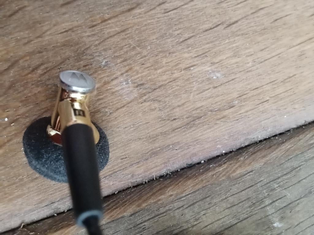 Oortjes met goud, Ophalen, Zo goed als nieuw