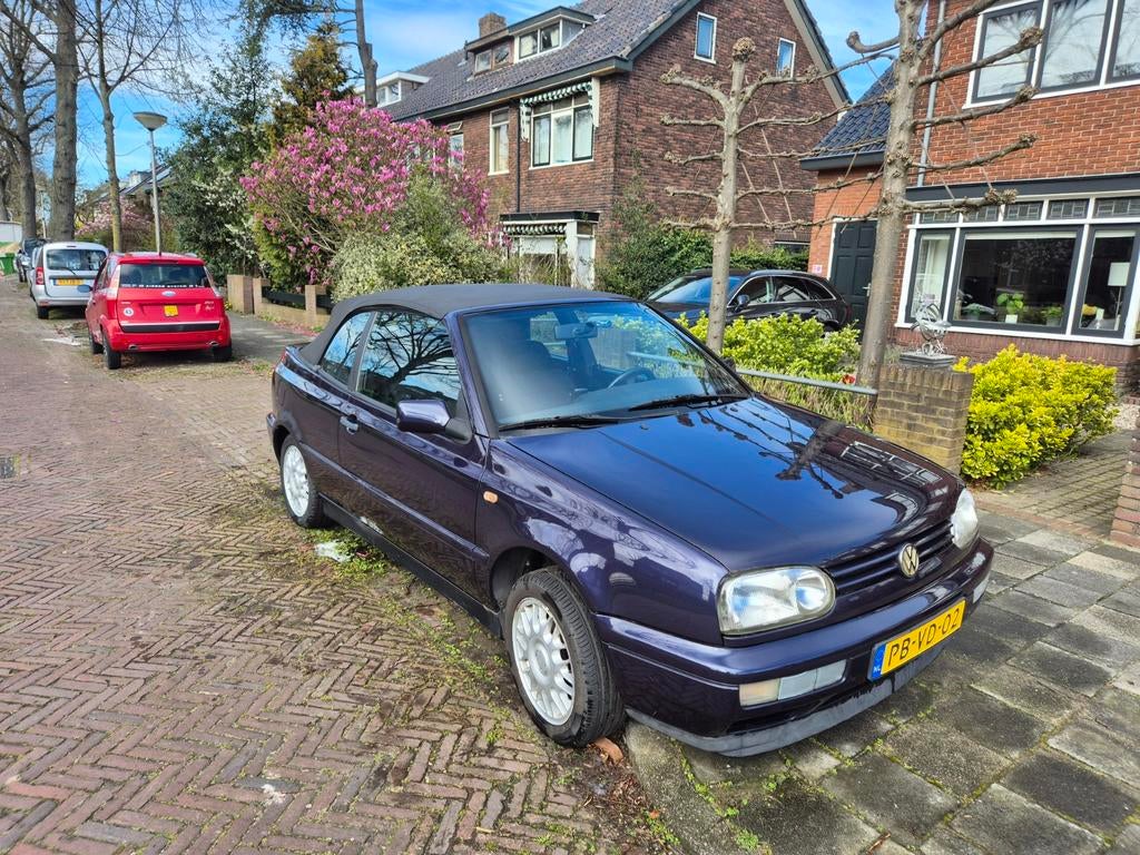 VW Golf 1.8 Cabrio 55KW E2 1996 Blauw / bieden vanaf 750, Voorwielaandrijving, 74 pk, 4 cilinders, Cabriolet