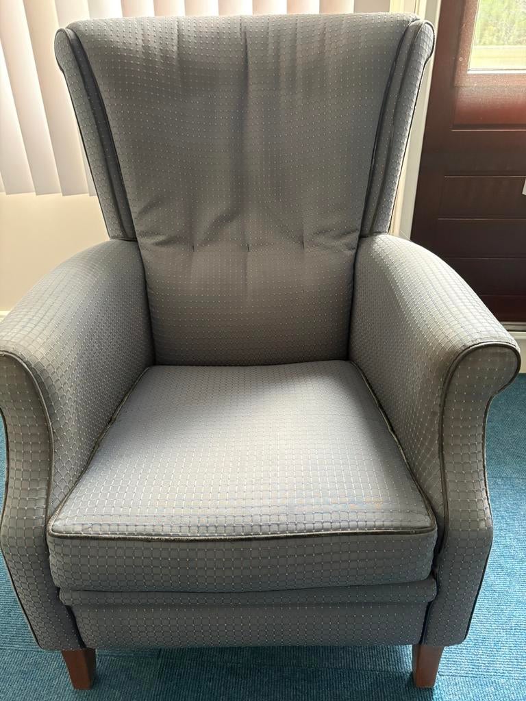 Klassieke grijs-blauwe fauteuil., Ophalen, Gebruikt, 75 tot 100 cm, 50 tot 75 cm
