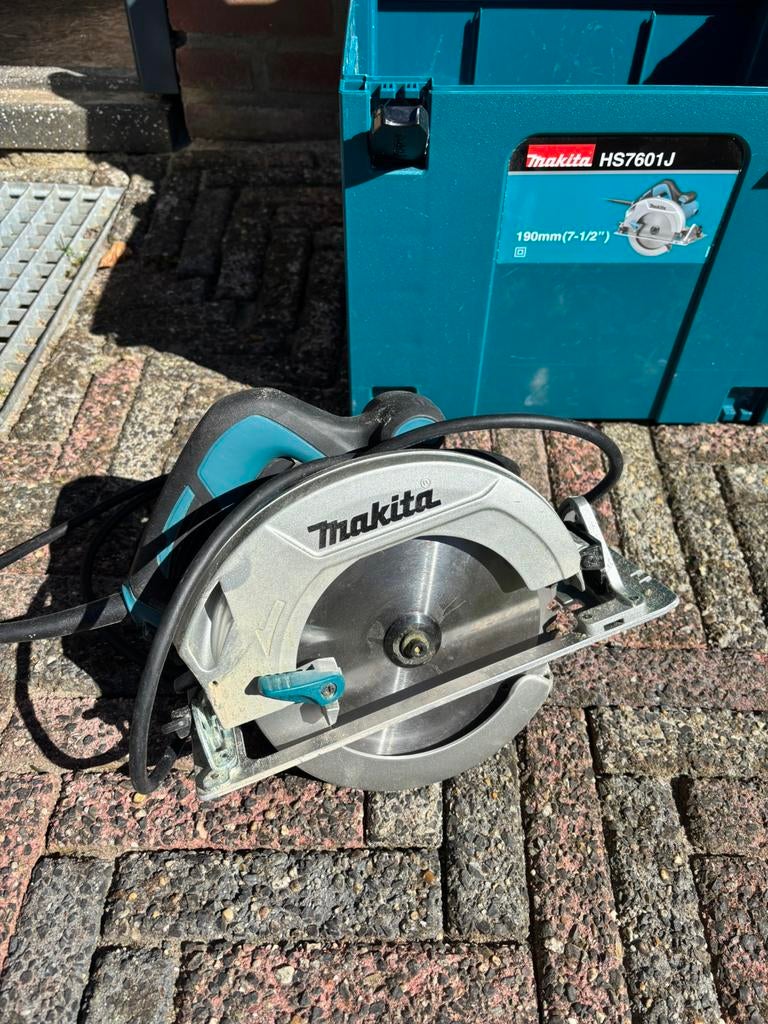 Makita cirkelzaag, Ophalen, Cirkelzaag, Zo goed als nieuw, 30 tot 70 mm