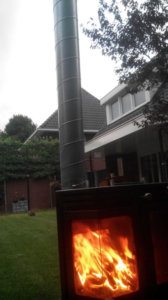 Kachel voor binnen of buiten, Ophalen, Gebruikt, Hout, Houtkachel