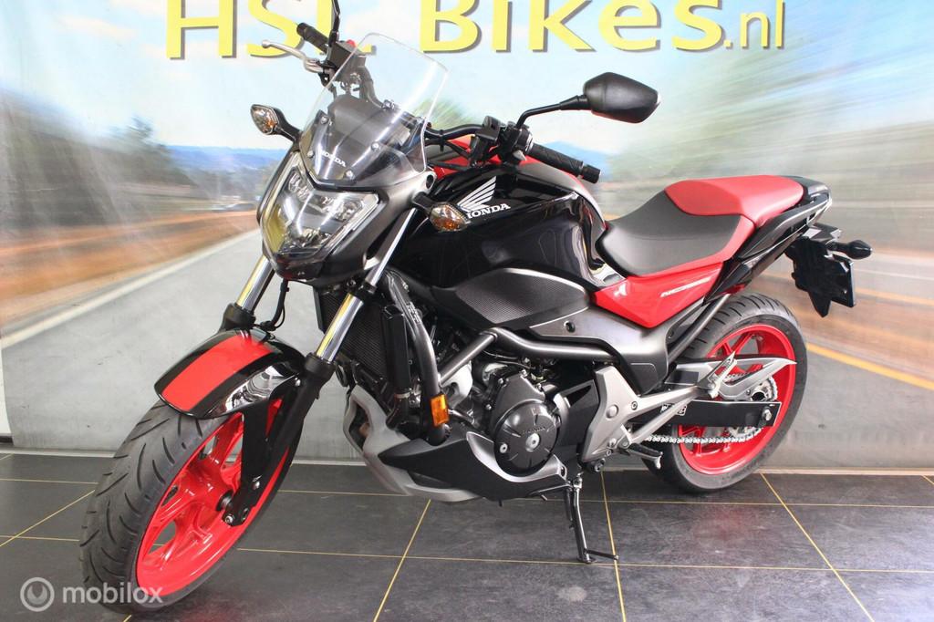 Honda NC 750S DCT ABS - foto 2