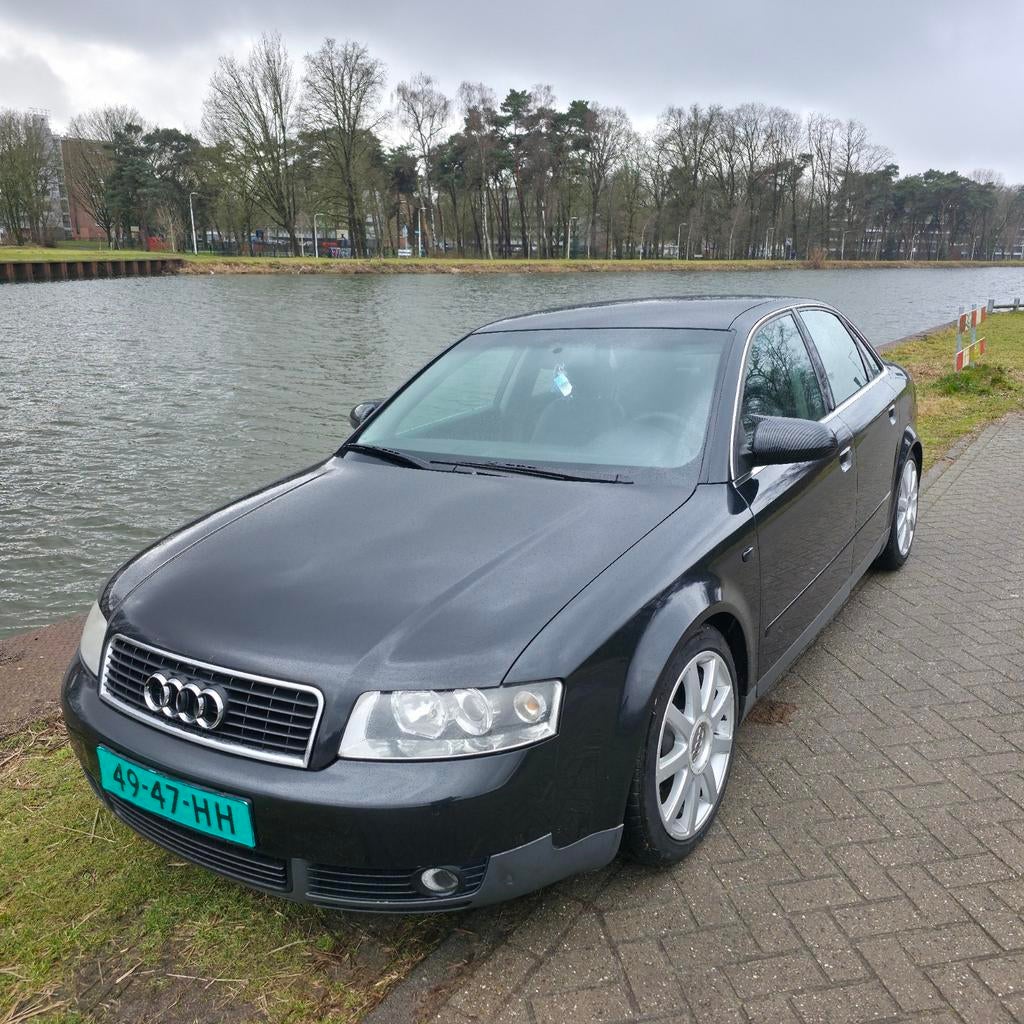 Audi A4 2.0 16v — Airco -  Android auto - Carplay - Cruise, Voorwielaandrijving, Zwart, 4 cilinders, 1984 cc