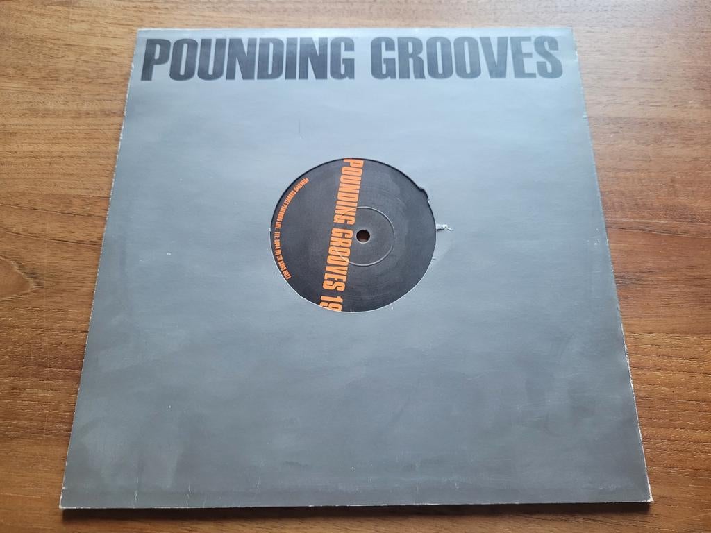 Pounding Grooves 19 - Techno Vinyl, Ophalen of Verzenden, Gebruikt, 10 inch, Techno of Trance