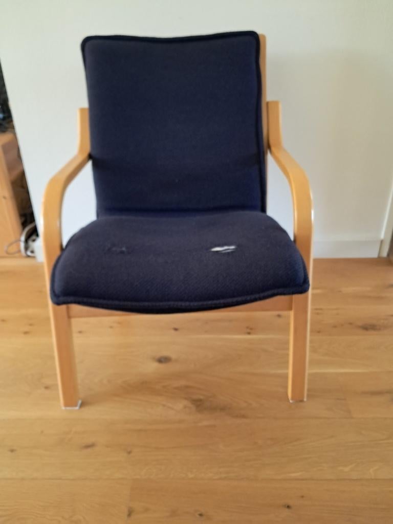 houten scandinavisch fauteuil, Huis en Inrichting, Fauteuils, Ophalen, Gebruikt, Stof, 50 tot 75 cm