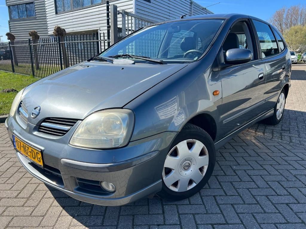 Nissan Almera Tino 1.8 2004 Clima PDC Camera Trekhaak, Stof, 4 cilinders, Almera Tino, Origineel Nederlands
