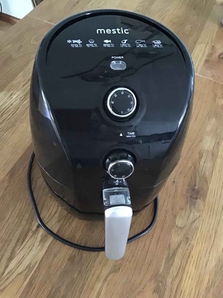 Mestic Airfryer voor camping - Compact en handig, Ophalen of Verzenden, Zo goed als nieuw, Airfryer, Minder dan 750 gram