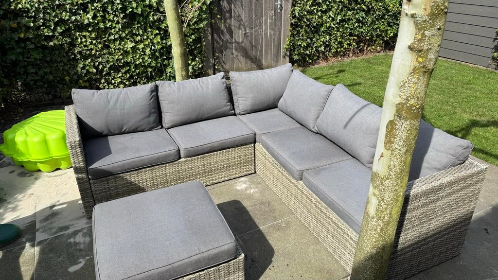 Driedelige buiten hoekbank incl. kussens (t.e.a.b), Ophalen, 5 zitplaatsen, Gebruikt, Bank