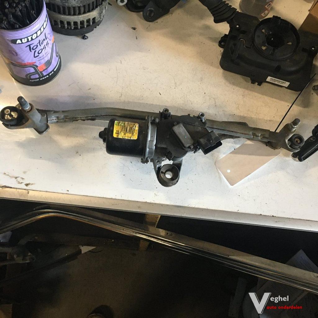 Citroen C3  1.1   2007 Wagennr 2500035 Kleurcode EKQ  Ruiten